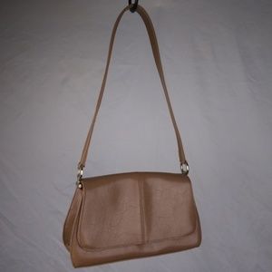 Vintage Tan/Camel Classic Bag by Liz Claiborne